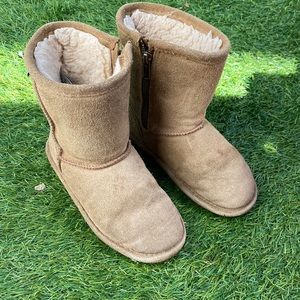 Bearpaw Boots Size 12c